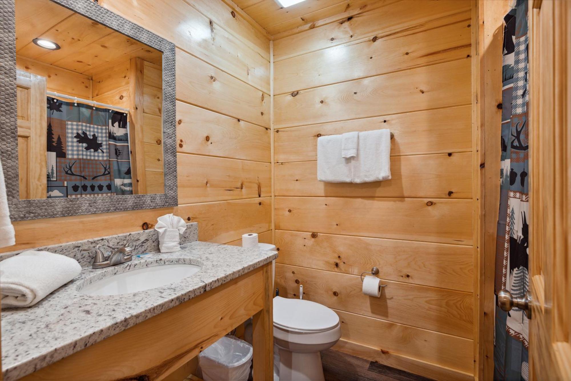 The 3 Bears Is A Newly Built 3 Bedroom Cabin Only 3 Minutes From The Parkway! Pigeon Forge Bagian luar foto