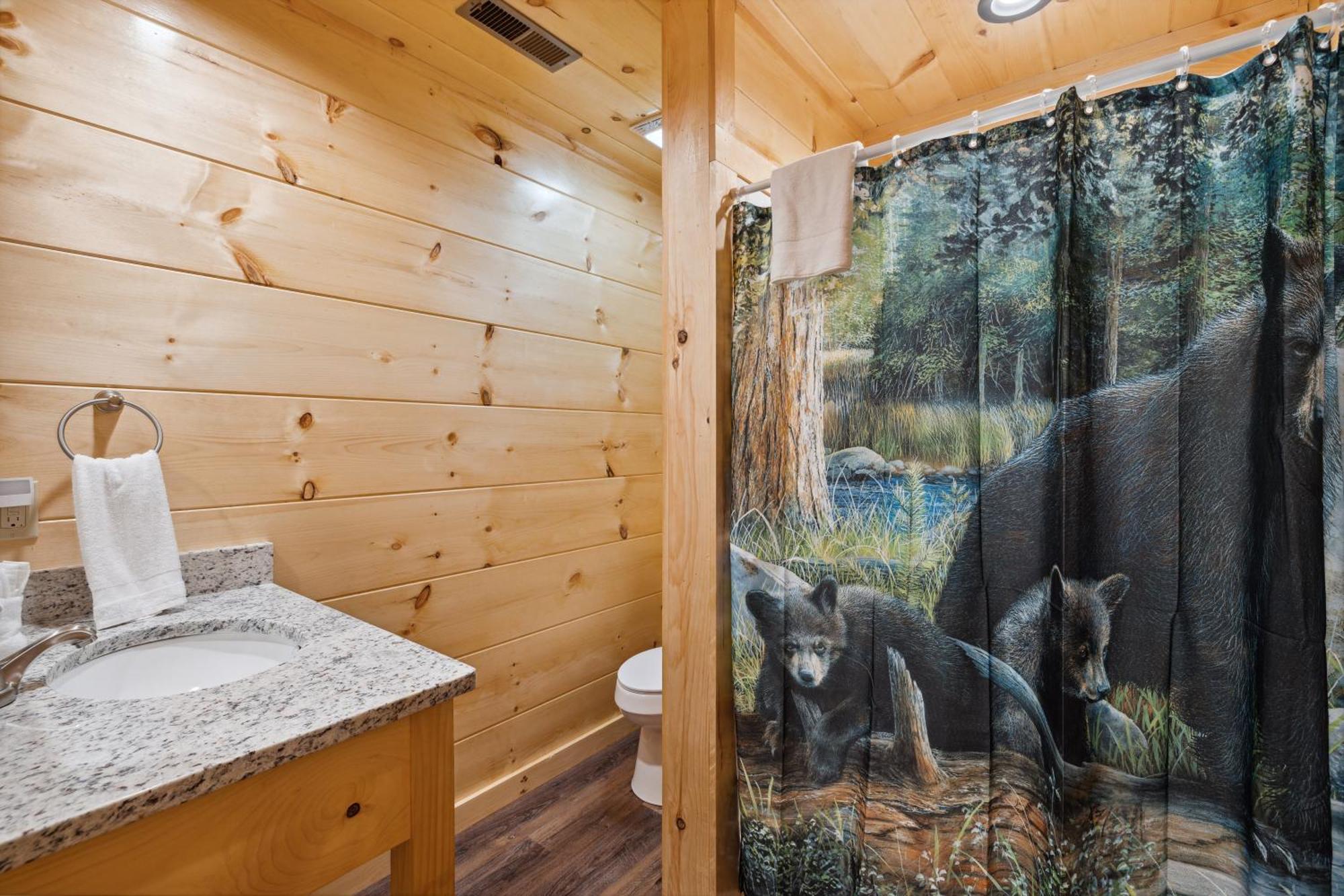 The 3 Bears Is A Newly Built 3 Bedroom Cabin Only 3 Minutes From The Parkway! Pigeon Forge Bagian luar foto