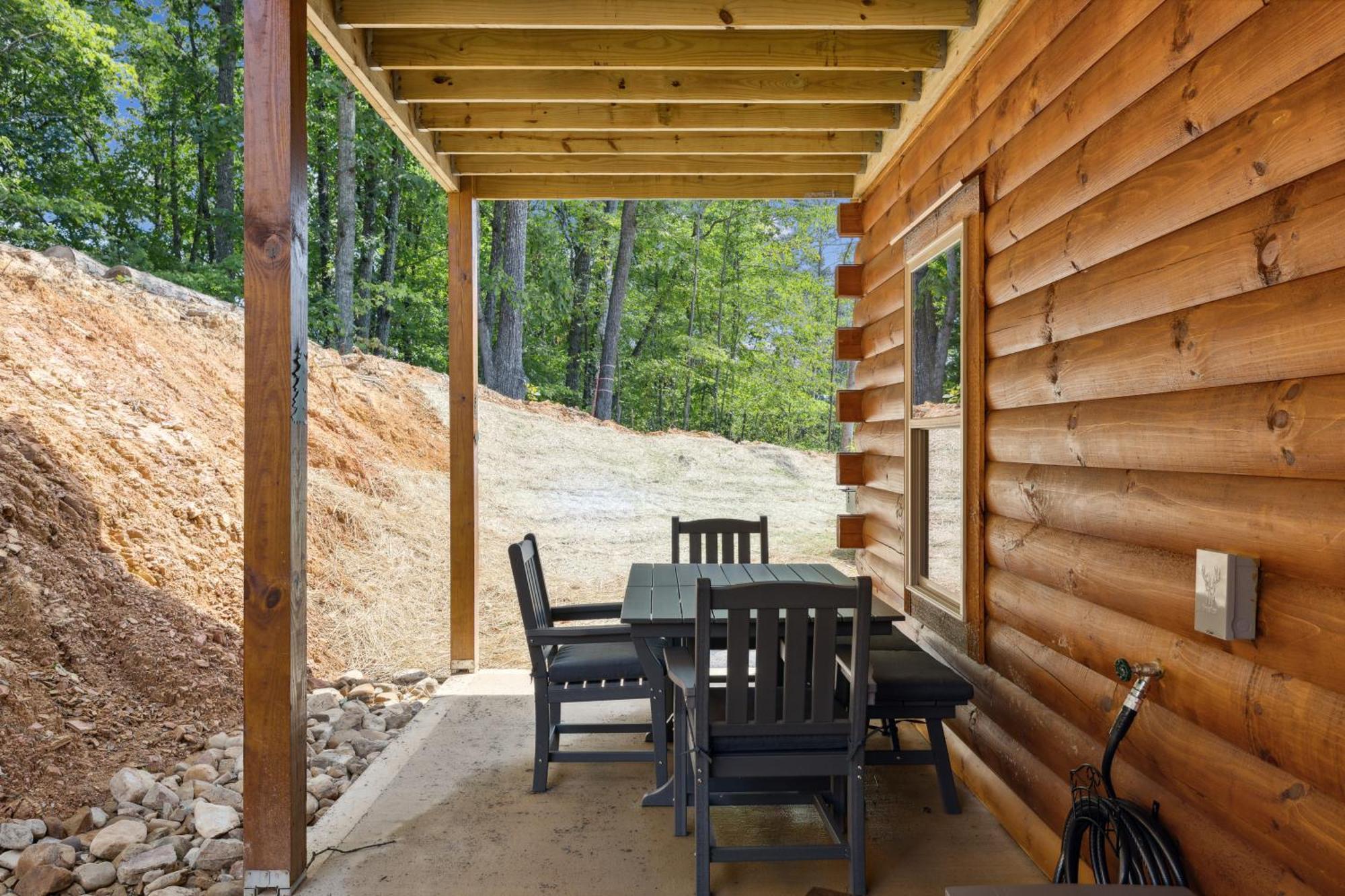 The 3 Bears Is A Newly Built 3 Bedroom Cabin Only 3 Minutes From The Parkway! Pigeon Forge Bagian luar foto