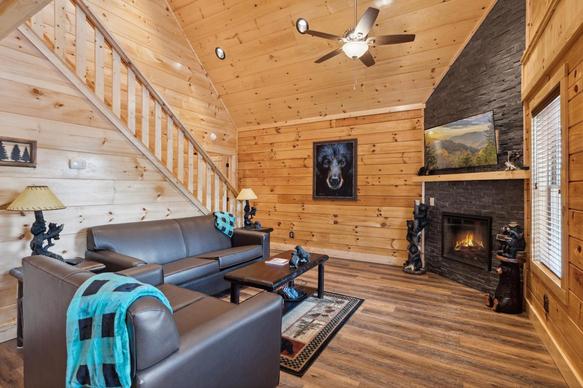The 3 Bears Is A Newly Built 3 Bedroom Cabin Only 3 Minutes From The Parkway! Pigeon Forge Bagian luar foto