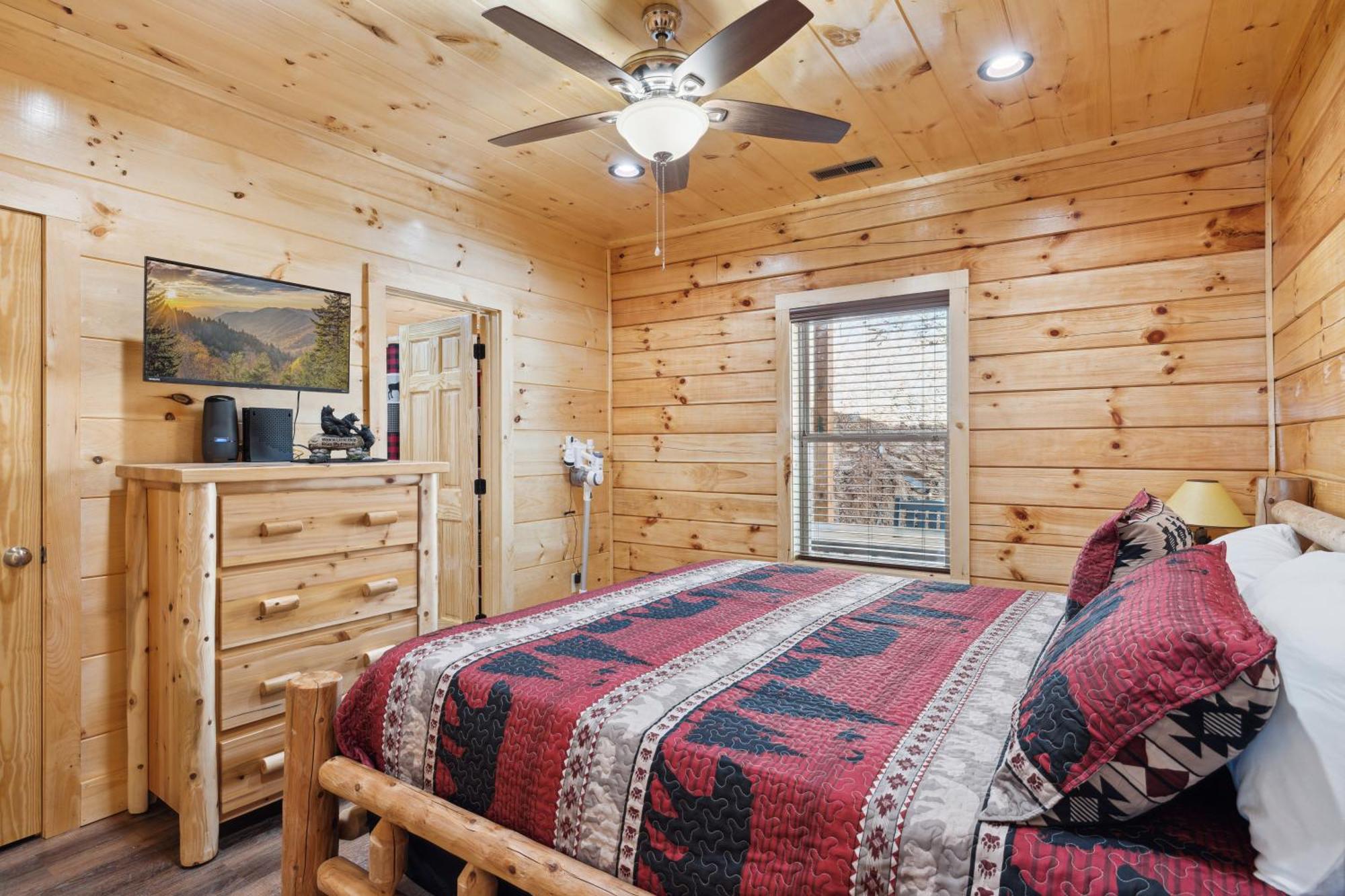 The 3 Bears Is A Newly Built 3 Bedroom Cabin Only 3 Minutes From The Parkway! Pigeon Forge Bagian luar foto